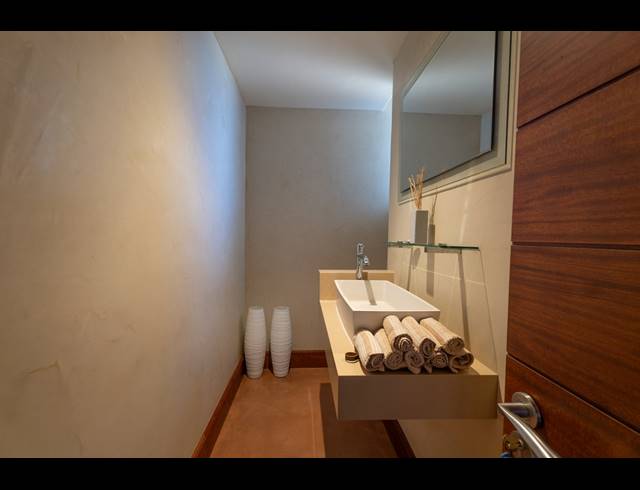 4 BEDROOM HOUSE FOR SALE IN ZIMBALI ESTATE